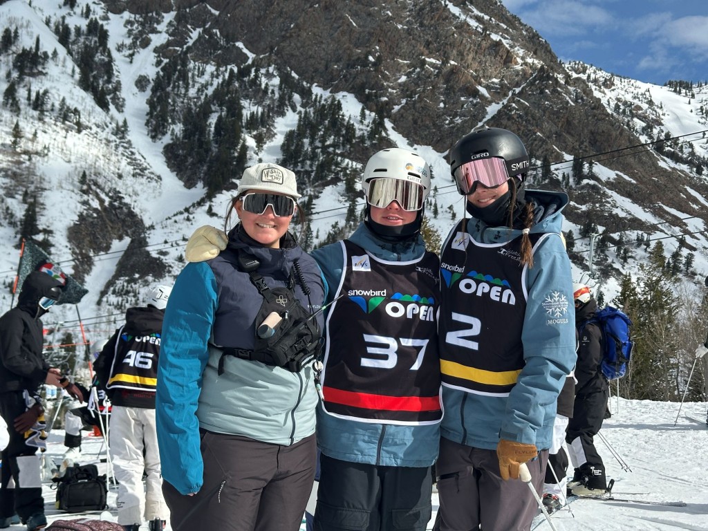 Moguls TeamSteam Competes in Final Event at Snowbird